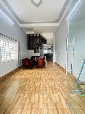 Cho thuê nhà góc 2 lầu 3PN KDC Công Ty 8, full nội thất, giá 8,5 triệu