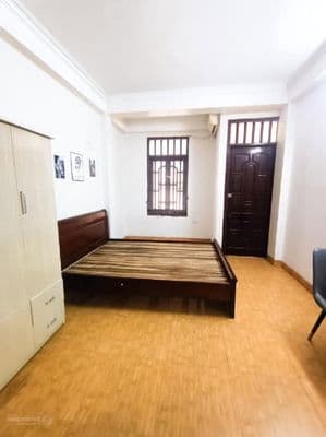 Nhà cho thuê ngõ 146 Trung Kính - 40M x 5 Tầng- Giá chỉ 17 triệu/tháng