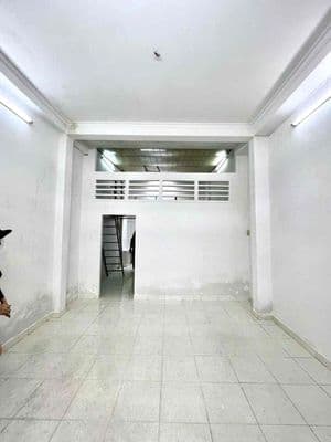 Cho thuê nhà hẻm 6m thông gần chợ tân hương 4x11m gác lửng 2pn 7tr