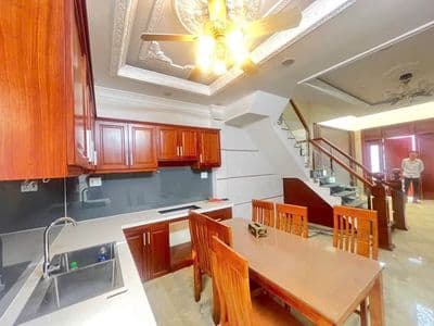 Nhà Phạm Văn Đồng Thủ Đức 4 tấm Sổ Hồng 2026 Tiện Làm Văn Phòng +nhà Ở