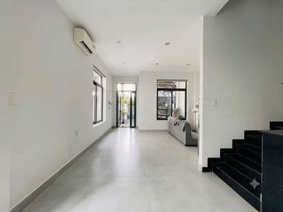 Góc 2M Sân Vườn Lakeview City 1 Trệt 3 Lầu Phù Hợp Vừa Ở Làm VP 35Tr