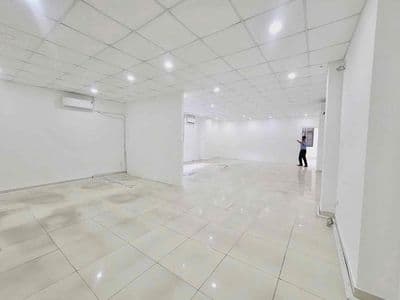 Cho thuê toà văn phòng 5 tầng . Có pccc , tầng hầm , thang máy đầy đủ