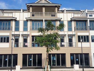Cho thuê shophouse đẹp tại Imperia Grand Plaza Đức Hòa, 110m2