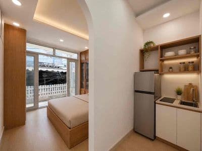 Studio bancol tách bếp full nt ngay phan đình phùng
