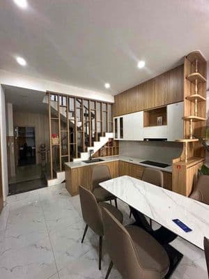 243 cho thuê nhà đẹp 2 tầng full nội thất – 2pn 2wc
