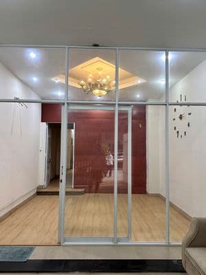 Nhà mặt tiền Nguyễn Thị Thập Quận 7, S 4x14m 1 trệt 1 lầu Giá 25tr/th