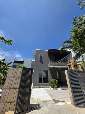 Biệt thự 5 Phòng ngủ 200m2