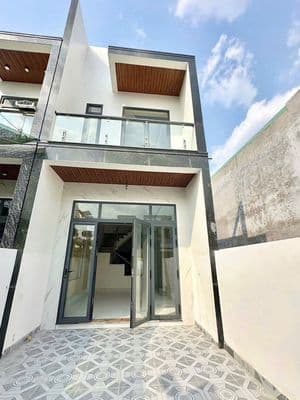Bán nhà sổ riêng thổ cư- gần ngã 4 tân phong -chỉ cần 550tr nhận nhà