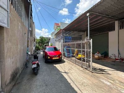 Bán 2 Nhà Kho Ngang 8m, Gần Ngã 3 Ông Xã Dĩ An