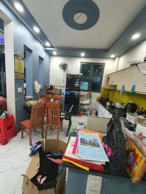 Nhà Ở Gia Đình 7x6 1lầu 2pn 2wc phòng thờ