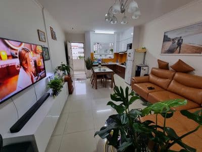 Bán Căn 1 PN 49 m2 (Sổ Hồng) Green Town - 2,2 tỷ (bao sang tên)