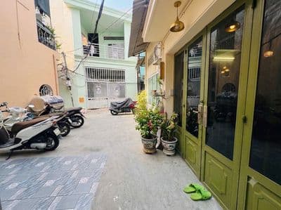 Bán đất tặng nhà ,DT 119m2 ngang 9,7m, Lý Phục Man ,Bình Thuận ,Quận 7