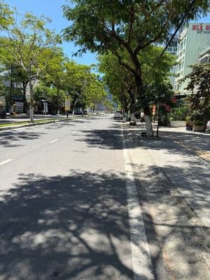 Bán nhà HIẾM, tiềm năng tăng giá mạnh, trục đường đẹp của Sơn Trà
