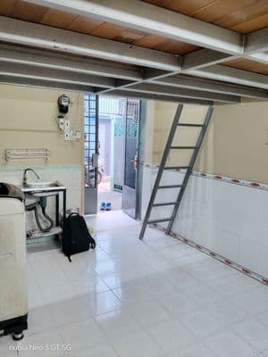Siêu phẩm 1 trệt 1 lầu ngay chợ bà chiểu - 45m2 -sân vườn 8m trước nhà
