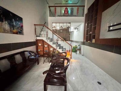 bán nhà cấp 4 có gác đổ gần ngã tư mồi , sát đường Lý Thường Kiệt