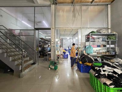 Xưởng Lê Văn Quới 8x25 1 lầu suốt, có tời tải hàng văn phòng