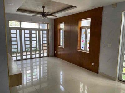 Cho thuê biệt thự đường Liên Phường Q9 Cho thuê giá 20tr/tháng Nga