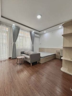 Chỉ 1 phòng 2pn full nội thất mới _ 2 ban công riêng rộng _ ngay tô ký