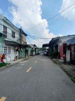 Bán đất tặng 2 dãy nhà như hình