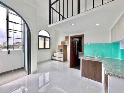 Phòng Gác Ban Công Full Nội Thất ngay CĐ Công Thương, Đỗ Xuân Hợp