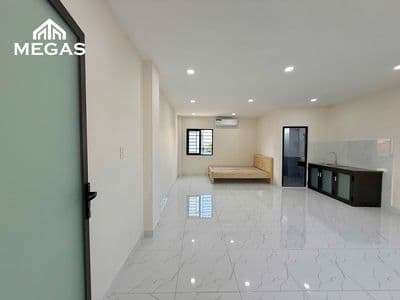 Rộng 40m2 _ ngay cầu vượt tân thới hiệp _ 2 cửa sổ trời thoáng