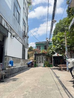 Hẻm 8 m xe tải tránh 52 M2 , chỉ 3,x tỷ