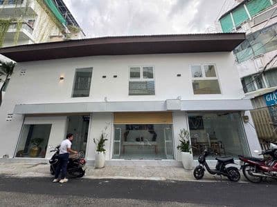 Nhà MT Phùng Văn Cung P.7 - Trệt Lầu - 14x3m - Chỉ 26 Triệu/Tháng