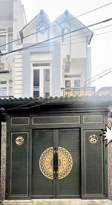 Nhà đẹp ở ngay-xe hơi ngủ trong nhà-dt 4 13- 2 tầng -phường 12- gò vấp