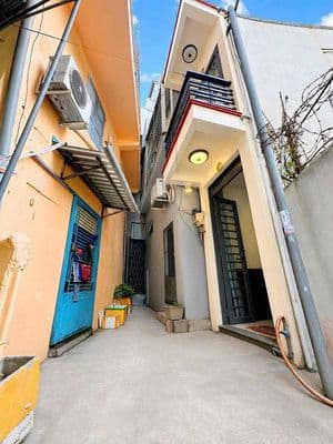 Nhà lầu sát mặt tiền đường trần phú gần siêu thị vincom