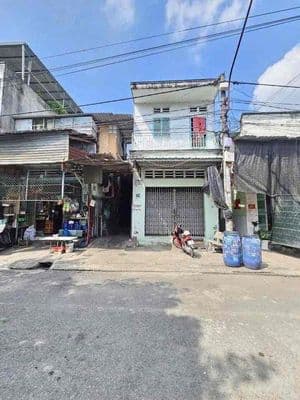 bán nhà trệt lầu và 10 phòng trọ sát chợ xóm vắng