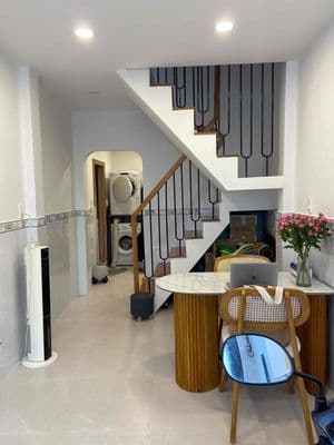 Bán nhà sát mặt tiền Điện Biên Phủ