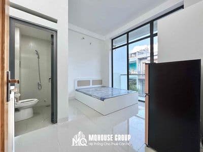 Studio ban công - full nội thất ngay đh hufi lê trọng tấn