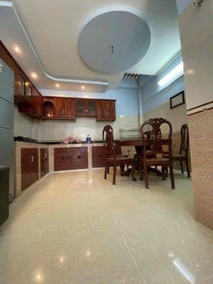 Nhà Cho Thuê Tân Phú gần chợ Tân Hương 4pn có nội thất