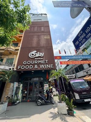 Chính chủ cho thuê 2 sàn văn phòng toà nhà góc 2 MT Cộng Hoà