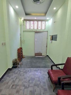 Nhà trống bờ kè, gần quận 1, quận 2, quận 3…