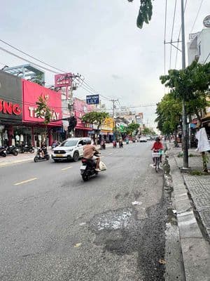 Nhà 2 Mặt Tiền Nguyễn Ảnh Thủ dt 580m2 giá 75 tỷ ( thổ cư 490m2)