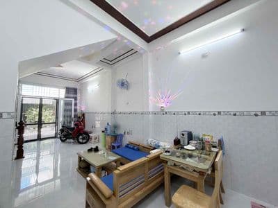 nhà gần biển phía bắc (house 2 bedroom near beach in north