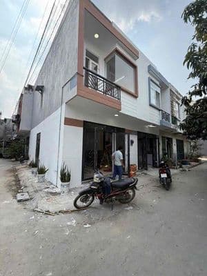 Rao bán gấp căn gốc 2 mặt tiền đường 5m