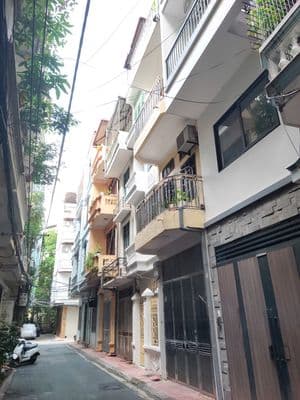 Nhà nguyên căn 5T 6N gần Hoàng Quốc Việt, ô tô phân lô, chỉ 14.5 triệu