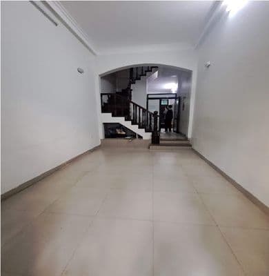 Nhà mặt ngõ 2 Hoàng Sâm - 50M x 5 Tầng có điều hòa, bếp, cửa để ôtô