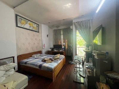 Nhà 4 tầng mt kề phan đăng lưu - 4pn 4wc- sàn gỗ sạch mát