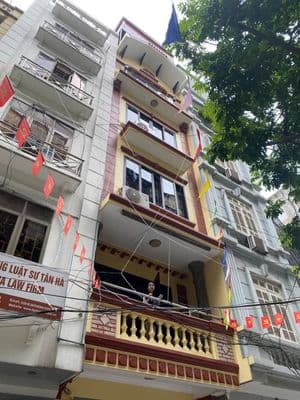 Nhà ngõ 118 Nguyễn Khánh Toàn, 60M x 5 Tầng làm Vp, lớp học, Online, ở