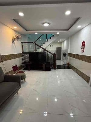 Nhà nguyên căn. 5PN. Hẻm xe tải. Hình thật 100%.