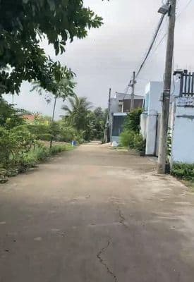 Bán lô đất thổ cư 150m2, giá 2.75 tỷ