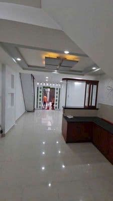 Nhà full nội thất,hẻm 5m đường lê thúc hoạch 4x13m ,2 lầu, 4pn, 11 tr