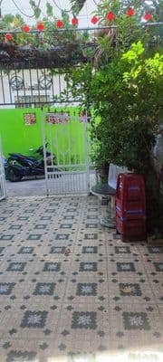 cho thuê nhà cấp 4, rộng 103 m2, cách đường Tôn Đản 30 m