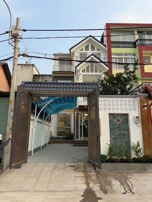 Bán nhà bt lê văn lương - phước kiển- nhà bè.