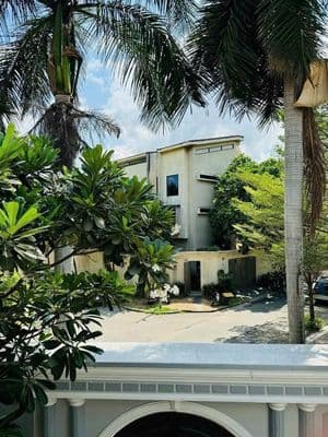 Cho thuê biệt thự 204/11 nguyễn văn hưởng q2 - ngang 18m - giá: 115tr