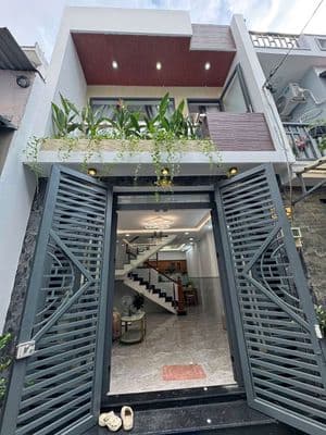 tài chánh 4 tỷ nhà ngay công viên cầu trắng Lê thúc hoạch dt 4x10