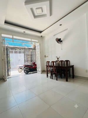 Bán Nhà Đẹp Ở Ngay DT 52M2-(4 13)- HXH- Phan Huy Ích- P15- Tân Bình